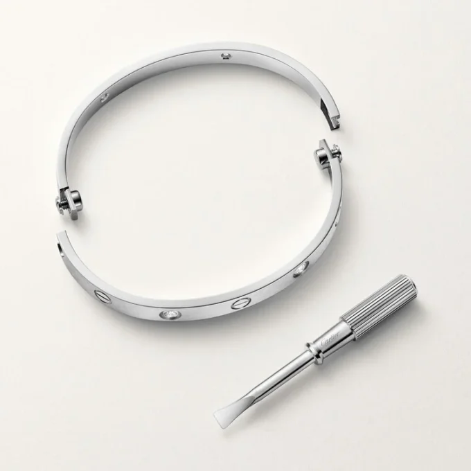 Brățară Love, model clasic, finisaj periat, 4 diamante