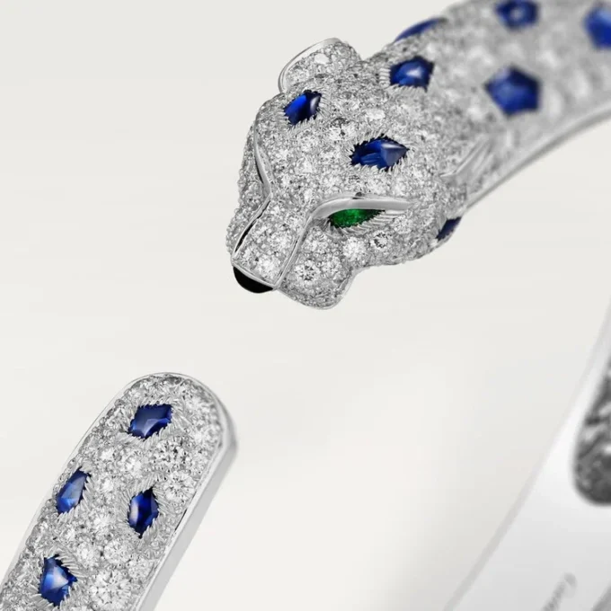 Brățară Panthere De Cartier, model mediu, pavată