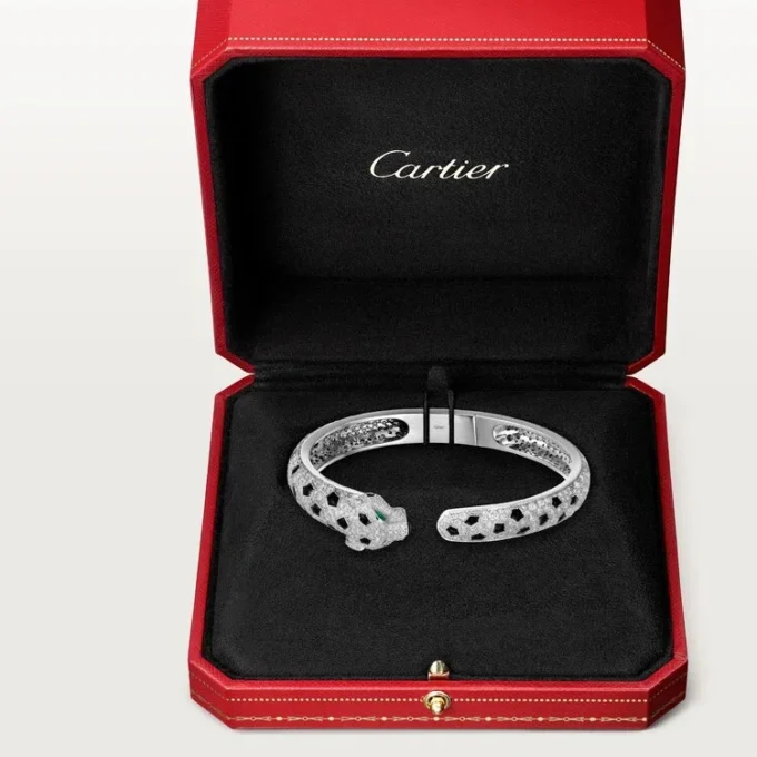 Brățară Panthere De Cartier, model mediu, pavată