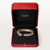 Brățară Panthere De Cartier, model mediu, semi-pavată