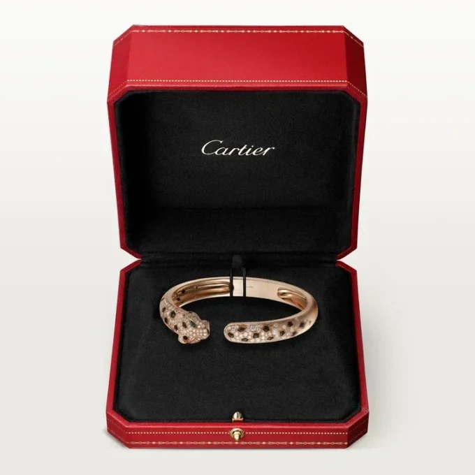 Brățară Panthere De Cartier, model mediu, semi-pavată