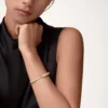 Brățară Panthere De Cartier, model mic, semi-pavată
