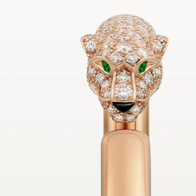 Brățară Panthere De Cartier, model mic, semi-pavată