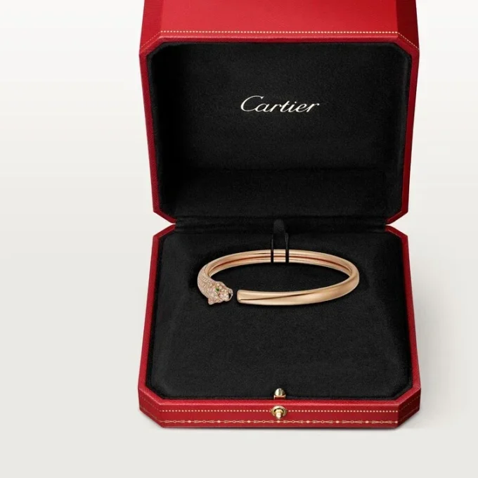 Brățară Panthere De Cartier, model mic, semi-pavată