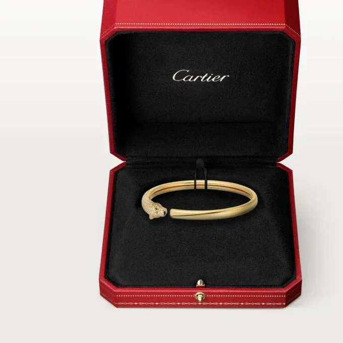 Brățară Panthere De Cartier, model mic, semi-pavată