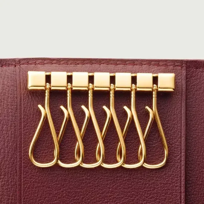 Breloc pentru 6 chei, Must De Cartier – Piele de vițel de culoare burgund, finisaj auriu – Cartier
