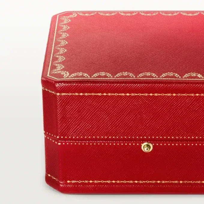 Broșă Panthere De Cartier – Aur alb, smaralde, onix, diamante – Cartier Broșă Panthere De Cartier – Aur alb, smaralde, onix, diamante – Cartier
