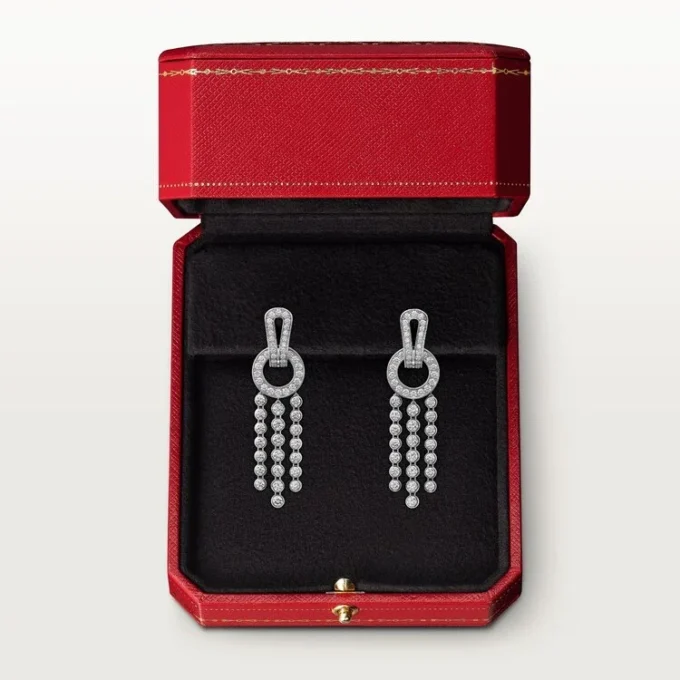 Cercei Agrafe, diamante tăiate în stil briliant, pavate Cercei Agrafe, diamante tăiate în stil briliant, pavate