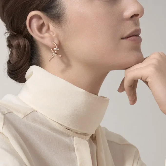 Cercei Ecrou De Cartier pentru urechea dreaptă – Aur roz, Diamante – Cartier