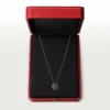 Colier Amulette De Cartier, model mic – Aur roz, malachit, diamant – Cartier Colier Amulette De Cartier, model mic – Aur roz, malachit, diamant – Cartier