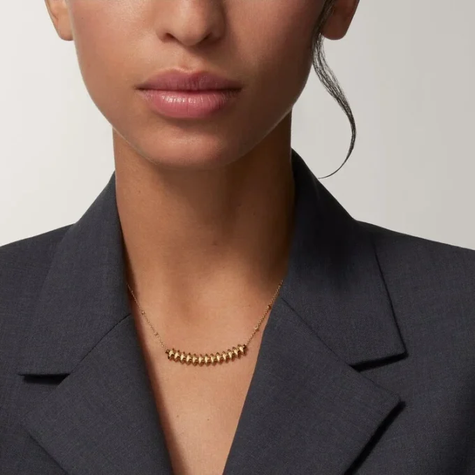 Colier Clash De Cartier, model mic
