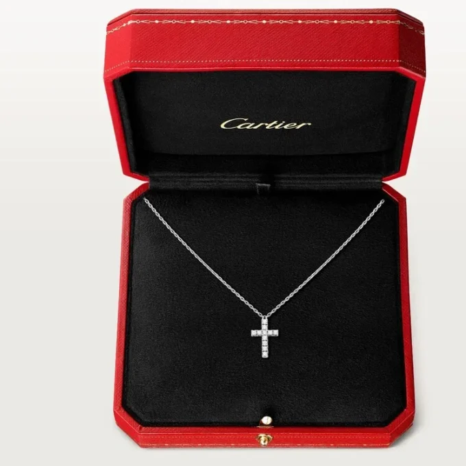 Colier cu simboluri – Aur alb, diamante – Cartier