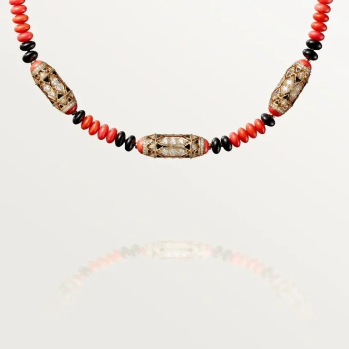 Colier de înaltă bijuterie – Aur roz, Coral, Onyx, Lac negru, Diamante – Cartier