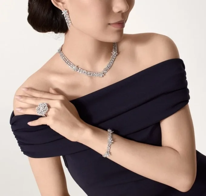 Colier din colecția Diamond, diamante