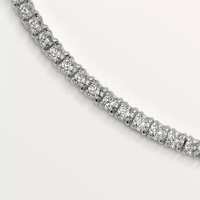 Colier Lignes Essentielles, diamante tăiate în stil briliant