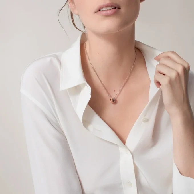 Colier Love, 6 diamante – Aur roz, Aur alb, Diamante – Cartier