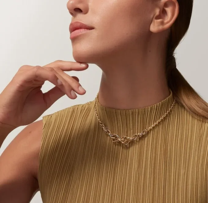 Colier Trinity, în formă de pernă, model mediu