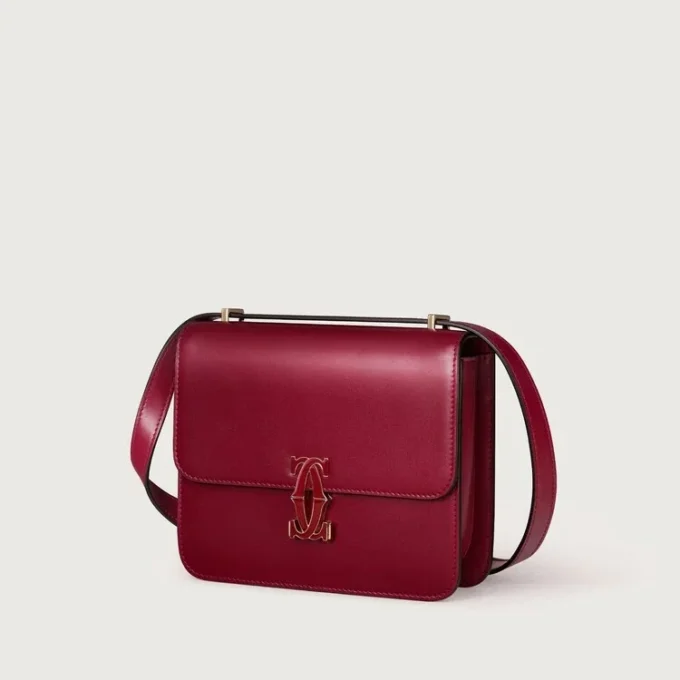 Geantă de umăr, Mini, Double C De Cartier – Piele de vițel roșu cireș, finisaj auriu și email roșu cireș – Cartier