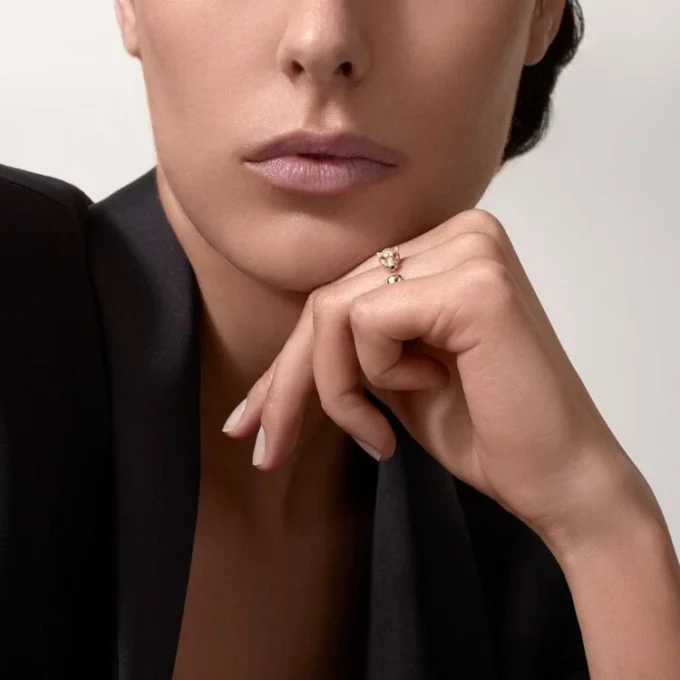 Inel cu diamante Panthere De Cartier, aur galben | Cartier Us