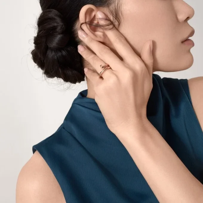 Inel Juste Un Clou – Aur roz – Cartier