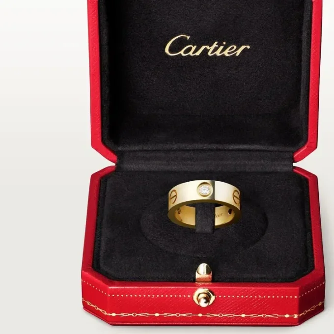 Inel Love 3 Diamond – Aur galben, model clasic | Cartier Us Inel Love 3 Diamond – Aur galben, model clasic | Cartier Us