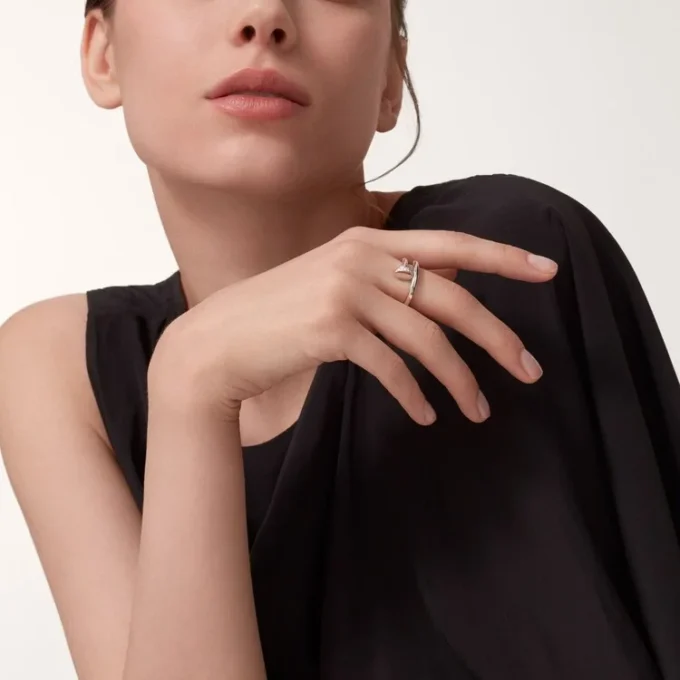 Juste Un Clou – Inel cu diamante din aur alb | Cartier SUA