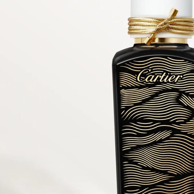 Oud & Santal Les Heures Voyageuses Parfum în ediție limitată
