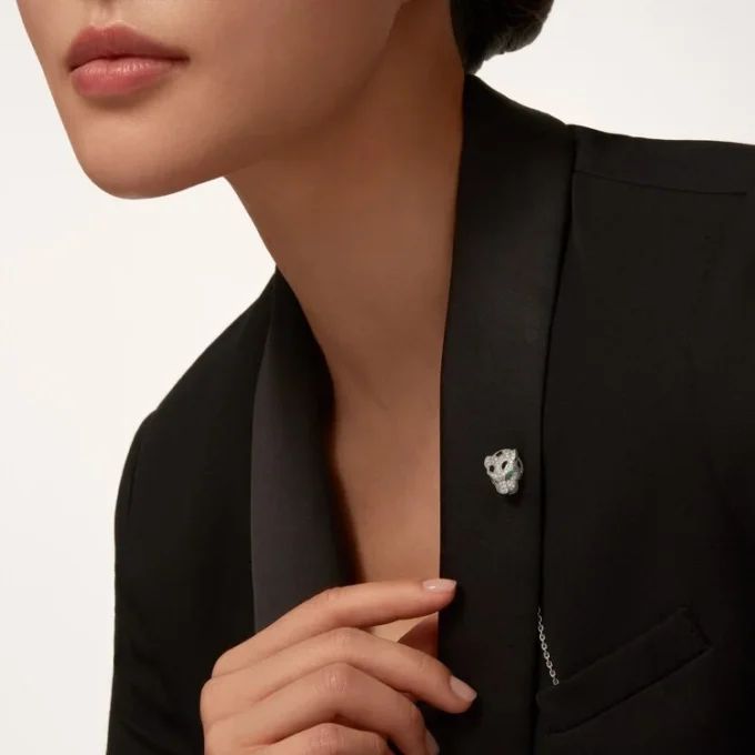 Panthere De Cartier Accesorii de eleganță masculină – Bijuterie de buzunar Panthere De Cartier cu diamante și aur – Cartier