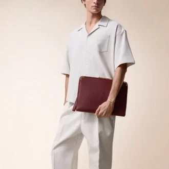 Portofoliu, Must De Cartier – Piele de vițel burgundă, finisaj auriu – Cartier