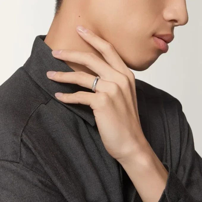 Verigheta C De Cartier, lățime 4 mm, 1 diamant