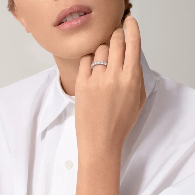 Verigheta Cartier Destinee, lățime 4,1 mm, pavată